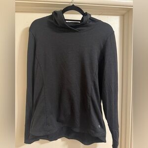 Apana lightweight hoodie